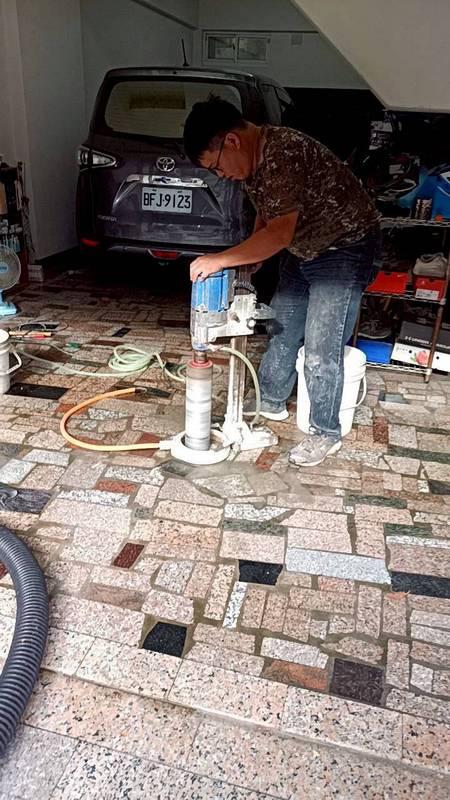 台南清理化糞池抽水肥社區住家厠所馬桶不通 抽水肥 清理化糞池