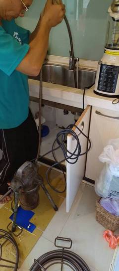 疏通廚房流理台水管