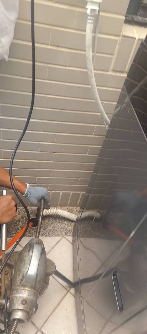 台南通水管-陽台水管阻塞 洗衣機排水不良 疏通水管