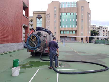 台南抽水肥-台南學校抽水肥 機關抽肥 清理化糞池 定期清運